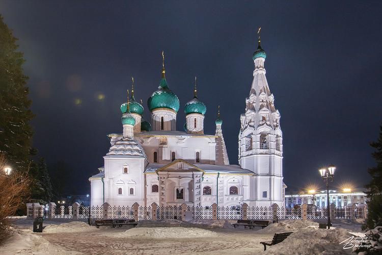 Автобус|  Рождественские каникулы в стране кремлёв, купеческих домов и валенок