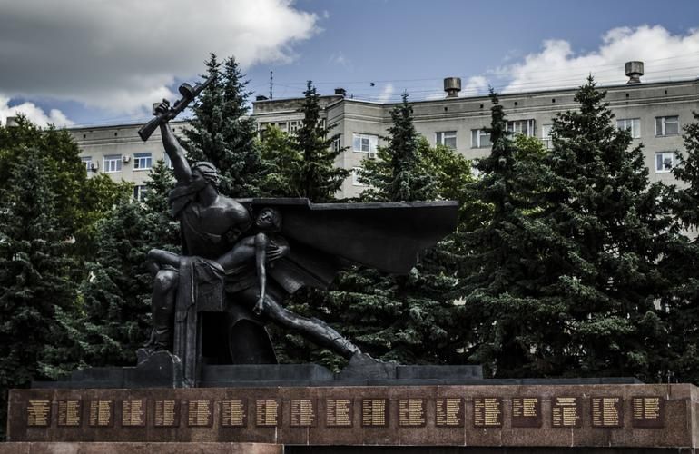 Серебряная ладья: фейерверки и волшебство Костромы