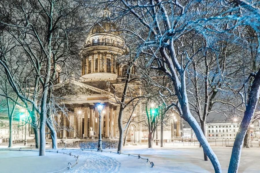 Тайны музейных кладовых: редкие коллекции Петербурга